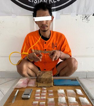 Tersangka pelaku diduga sebagai pengedar. (Foto: ist)