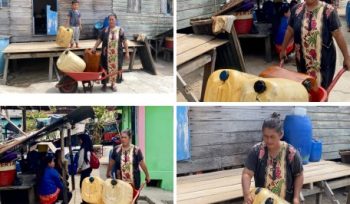 Linda dengan gerobak sebagai aktif sehari-harinya.