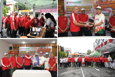 Peluncuran kartu Anggota Komunitas Jalan Kaki (Komjaki) Riau. (Foto: ist)