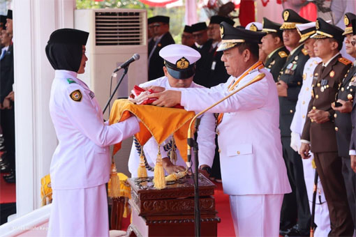 Peringatan Hari Ulang Tahun ke-81 Kemerdekaan Republik Indonesia tingkat Provinsi Kepulauan Riau di Halaman Gedung Daerah Provinsi Kepri, Tanjungpinang.  