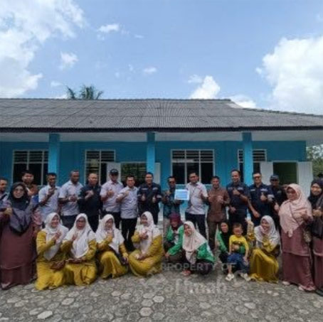 PT TIMAH (Persero) Tbk serahkan bantuan dana. (Foto: Humas PT Timah)