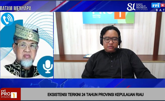 Huzrin Hood saat dialog refleksi 24 tahun perjalanan Provinsi Kepulauan Riau. (Foto: ist)