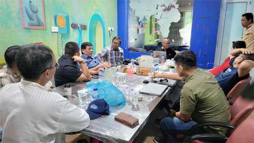 Diskusi Forum Pemred PWI Kepri di Graha PWI Kepri, Ruko Purimas, Batam. (Foto: ist) 