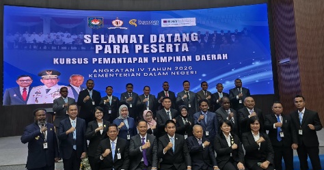 Bupati Siak Afni Zulkifli saat mengikuti pembukaan Lemhannas Angkatan IV. (Foto: ist).