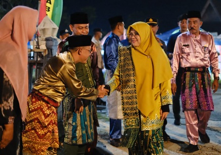 Bupati Siak Tepat Waktu, Pejabat Menunggu Rakyat di Pembukaan MTQ Sabak Auh