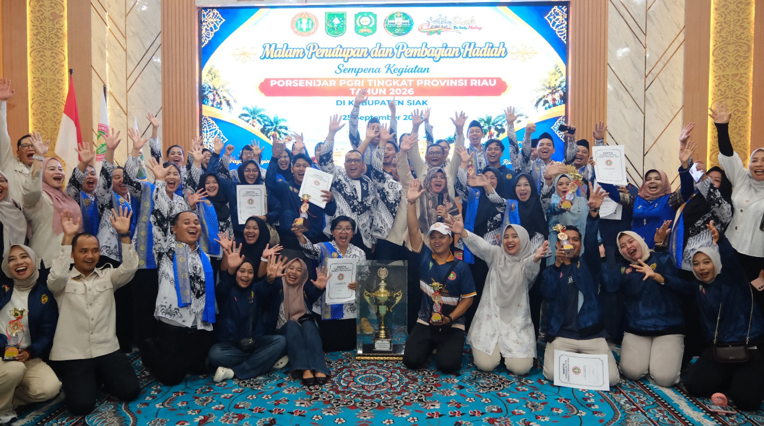 Tahniah, Siak Juara Umum PORSENIJAR 2026, Raih 7 Emas