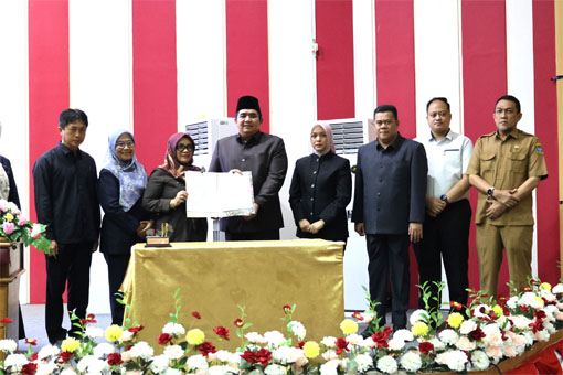 Penyerahan Ranperda tentang Perubahan APBD Kabupaten Bintan Tahun Anggaran 2026. (Foto: ist)