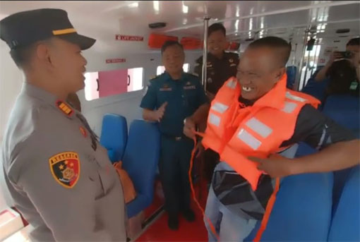 Jarak Pandang Terbatas Akibat Kabut Asap, KSOP Kelas I Wilker Tanjungbatu Himbau Keselamatan Perlayaran Kepada Nakhoda dan Agen Kapal