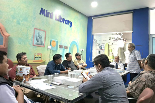 Dr Aqua Dwipayana kunjungan silaturahmi ke Graha PWI Kepri. (Foto: ist)