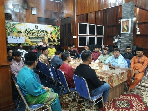  Silaturahmi dan Berbagi Cerita LAMR Meranti Bersama Pewarta di Balai Adat LAMR, Jalan Dorak, Selatpanjang. (Foto: ist)